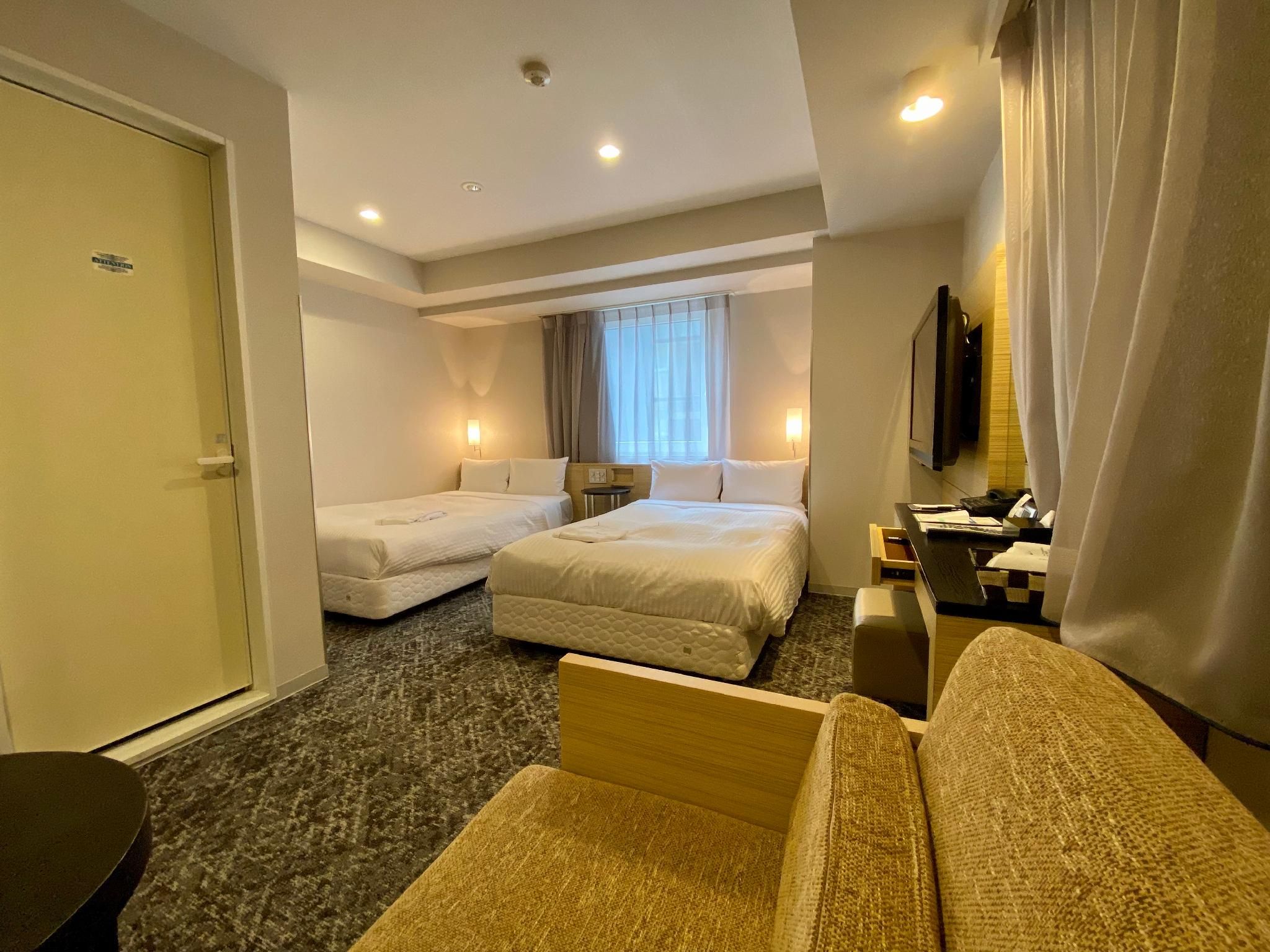 Premium,Triple room -Smoking