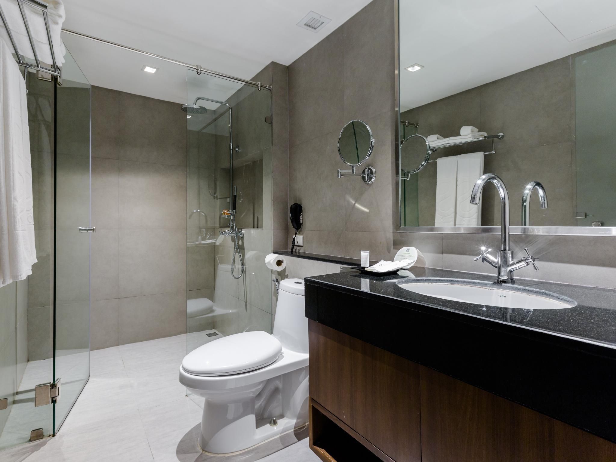 undefined S33 Compact Hotel 8