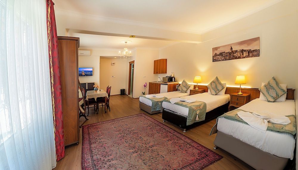 undefined Sultan House 9