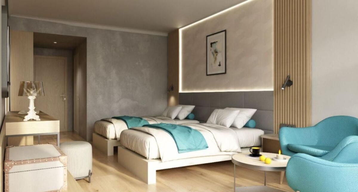 Deluxe Double Room with Side Sea View