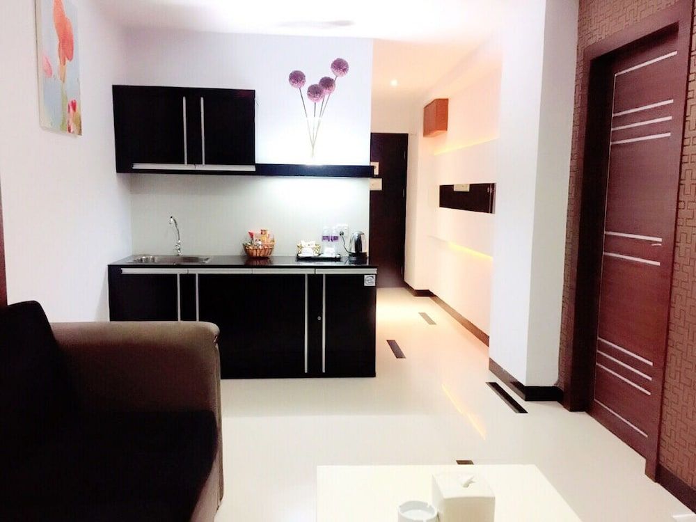 89 Hotel Executive Suite, 1 King Bed 2