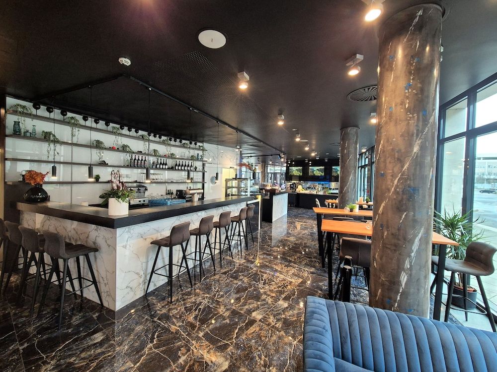 undefined Dormero Hotel Frankfurt Messe 3