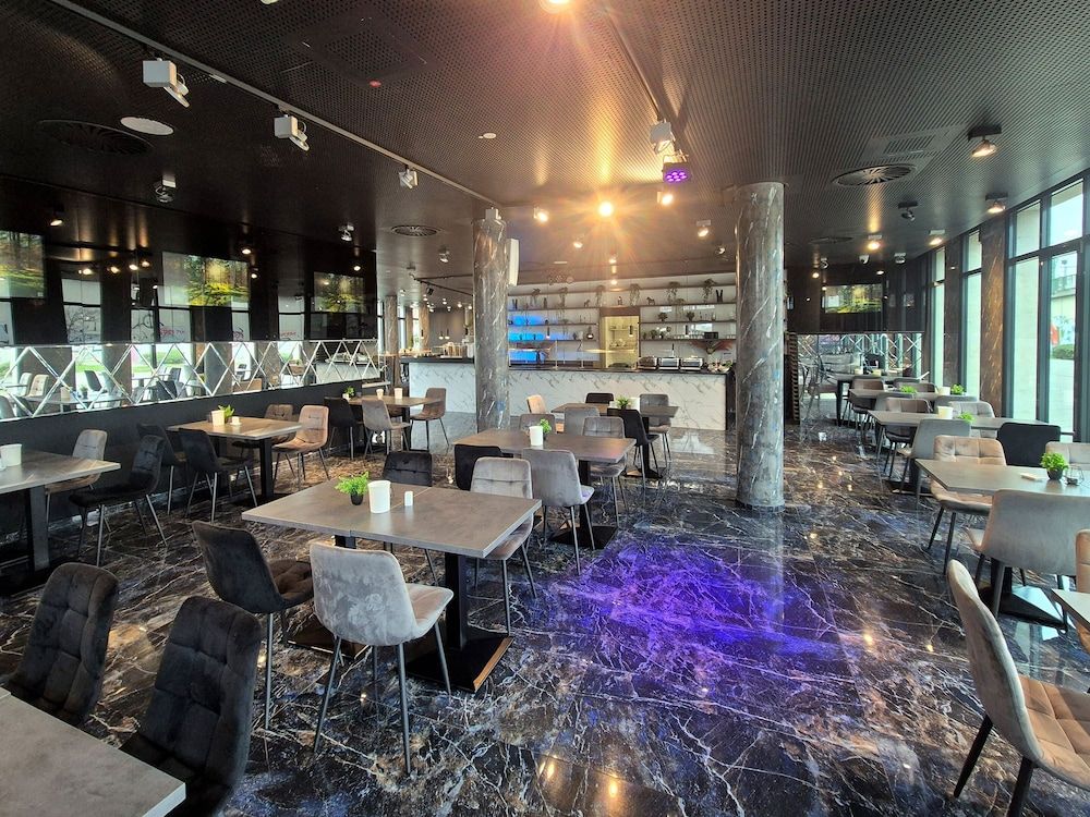 undefined Dormero Hotel Frankfurt Messe 10