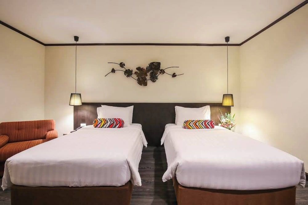 undefined Bangkok Inter Place Hotel 2