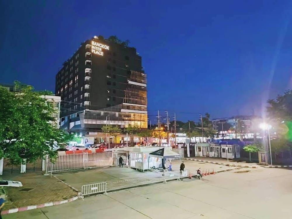 undefined Bangkok Inter Place Hotel 6