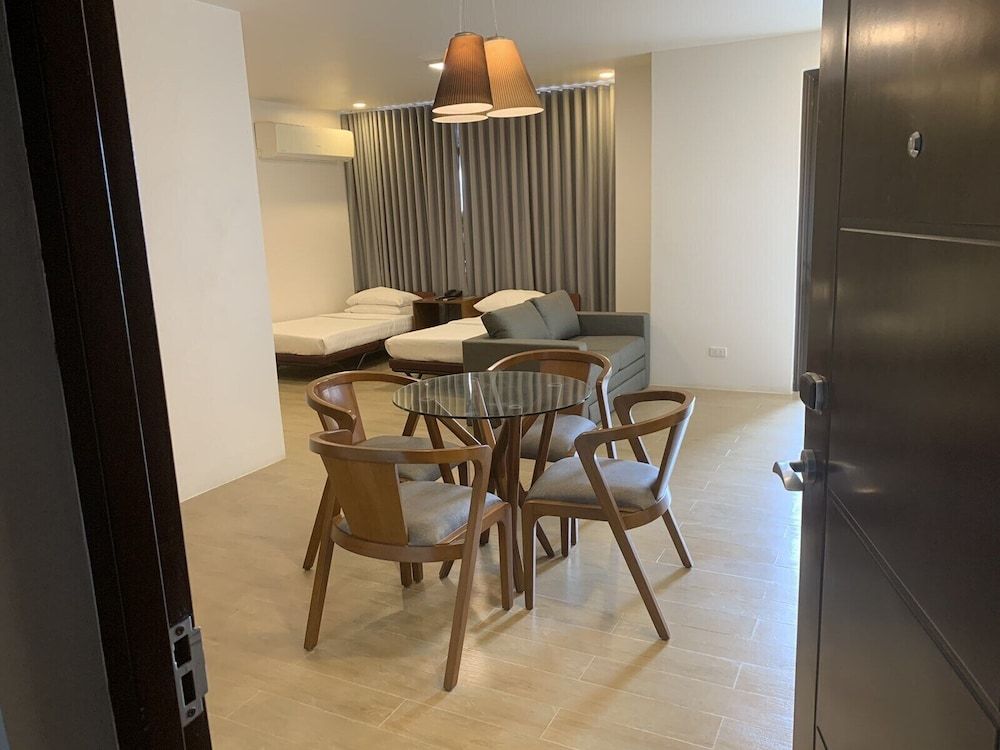 One Bedroom Family Suite