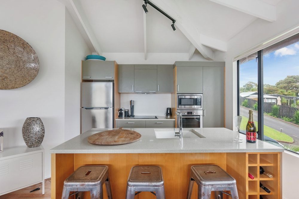 Waiheke Island Resort Premium Triple Room 4