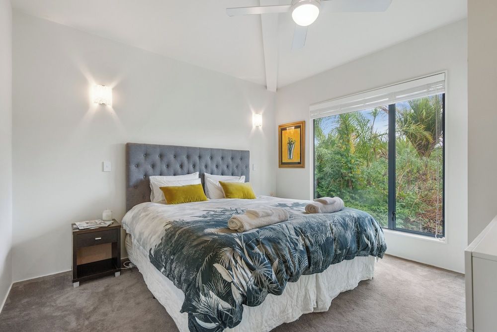 Waiheke Island Resort Premium Triple Room 2
