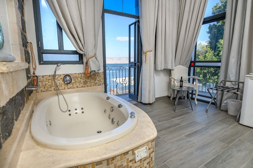 Shirat Hayam - Boutique Hotel Balcony Suite, Lake View 20