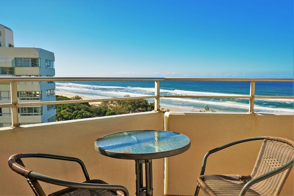 Equinox Resort Studio, Ocean View 7