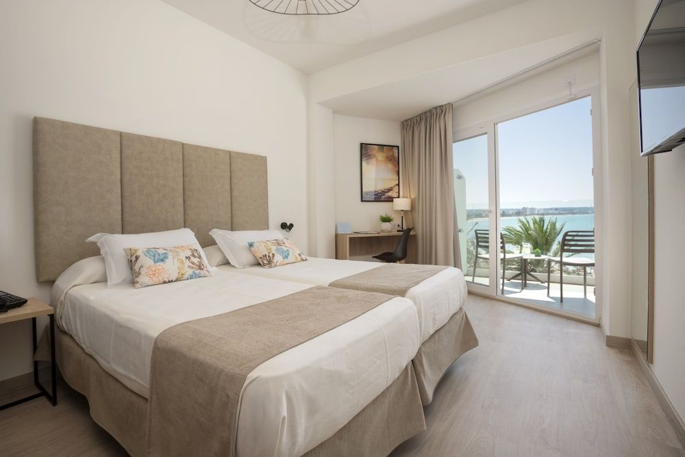 Double or Twin Room, Sea View