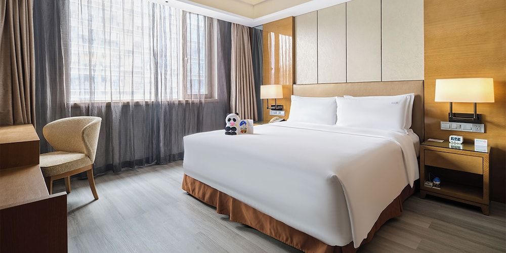 Standard Room, 1 King Bed (High Floor)