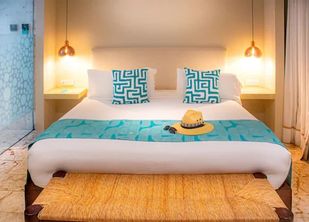 undefined The Palm at Playa 5