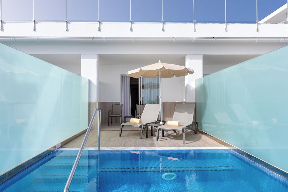 Suite, Balcony, Garden View (Swim-up suite Adults Only )