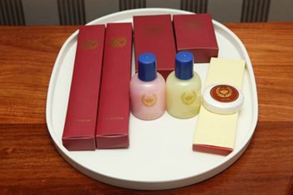 King Fy Hotel Suite, 1 King Bed 2