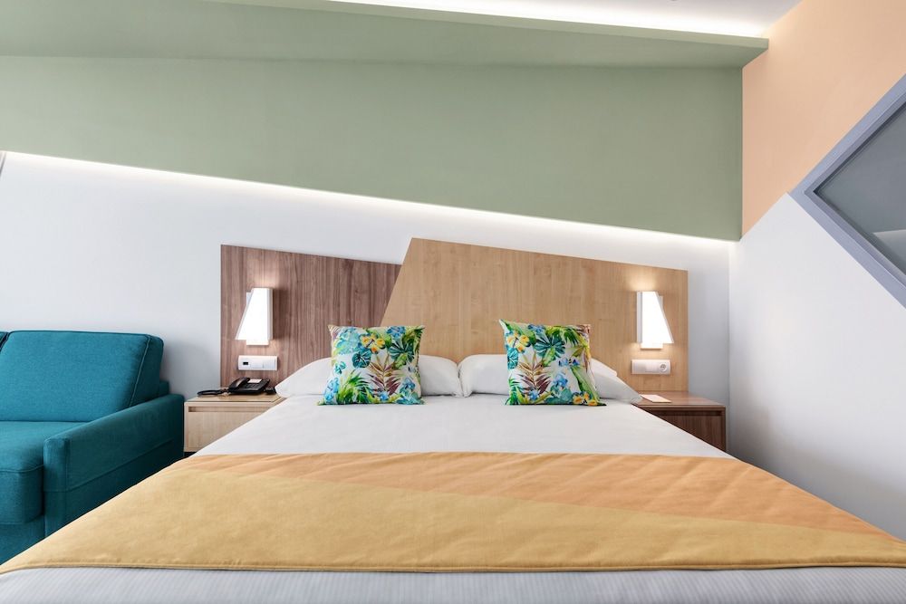 Standard Room, Private Pool (Swim-up, Adults-Only)