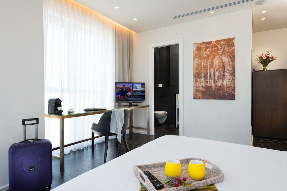 Leonardo Boutique Hotel Rehovot Club Room 4