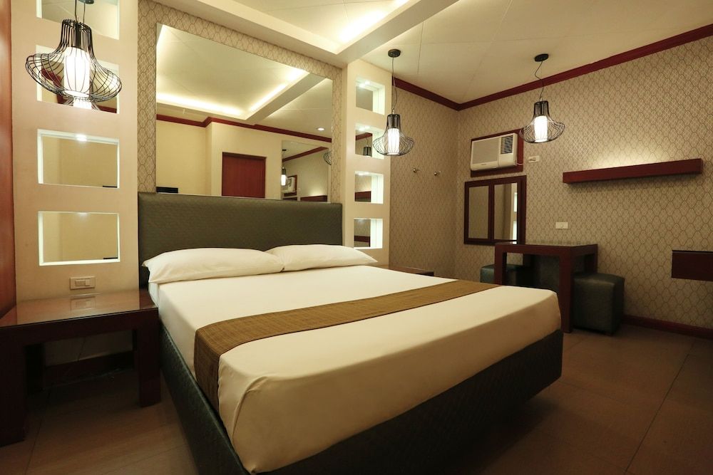Hotel Ava Malate, Manila Standard Room, 1 Queen Bed (No Garage) 4