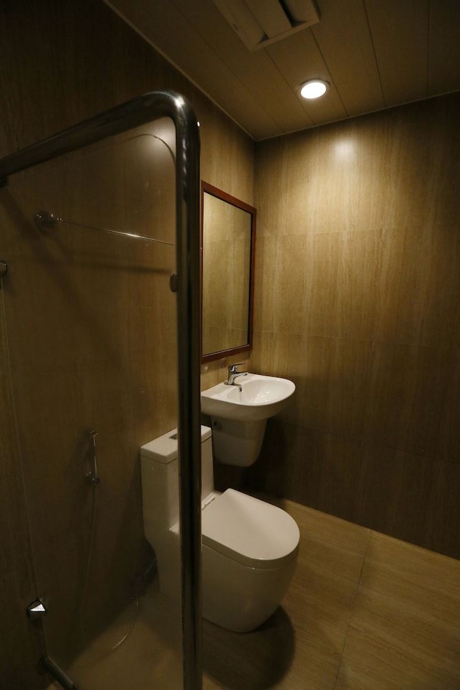 Hotel Ava Malate, Manila Standard Room, 1 Queen Bed (No Garage) 13