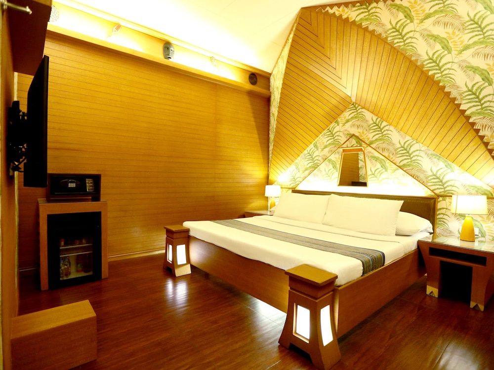 Hotel Ava Malate, Manila Standard Room, 1 Queen Bed (No Garage) 8