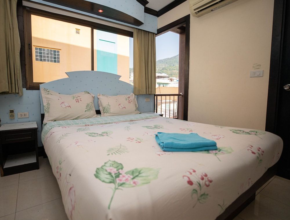 undefined Fish and summer House 9