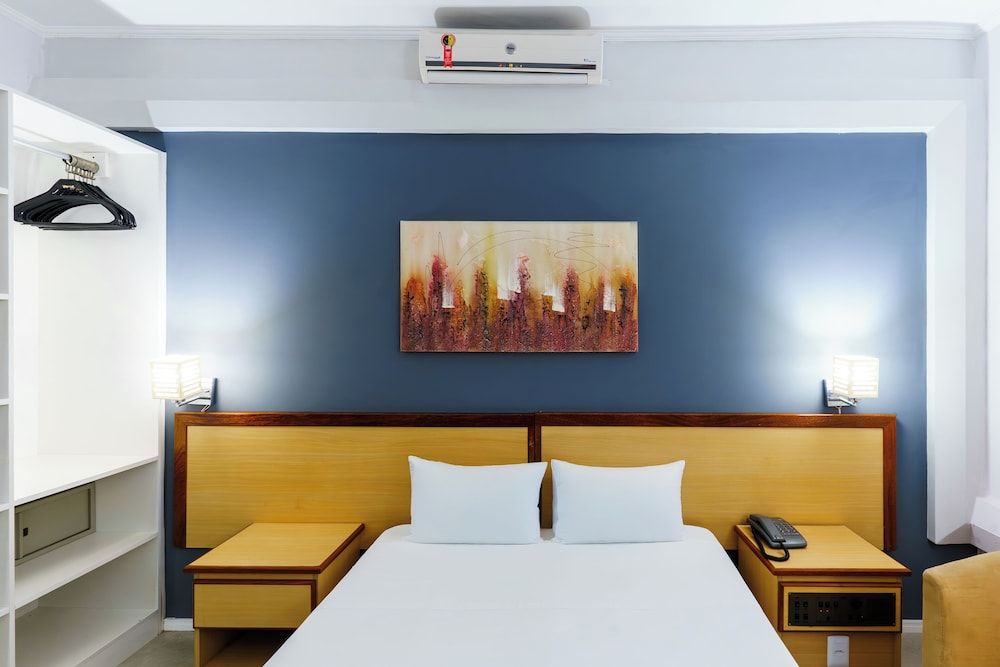 undefined Hotel Augusta Boulevard