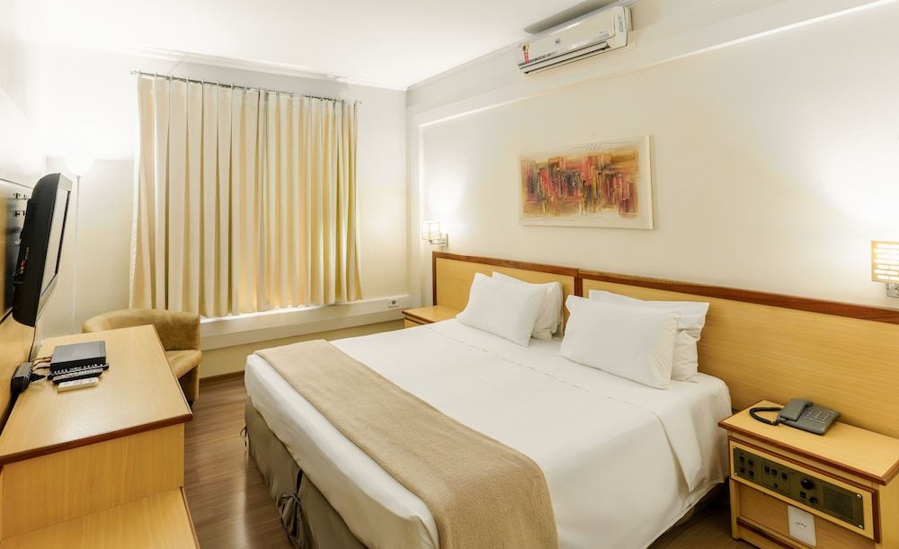 undefined Hotel Augusta Boulevard 5