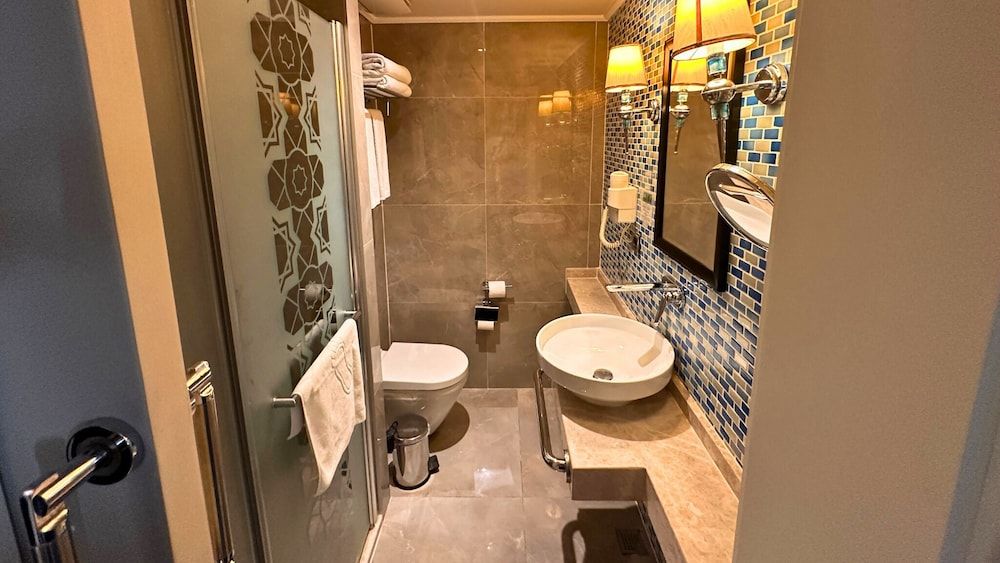 Grand Durmaz Hotel Economy Twin Room 8