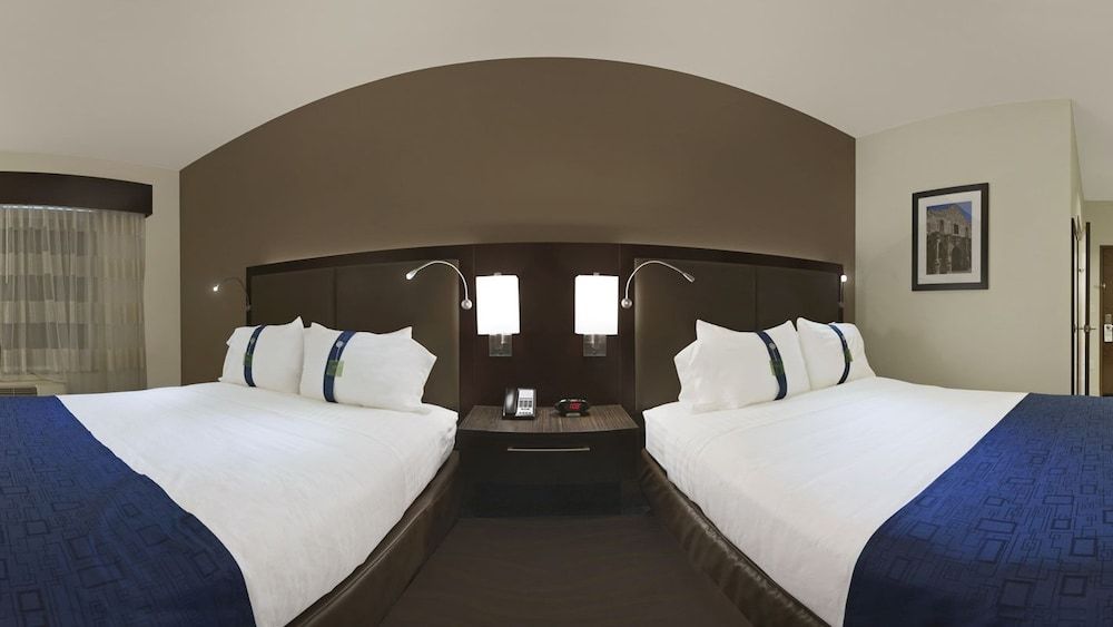 Standard Room, 2 Queen Beds, Accessible (Communications)
