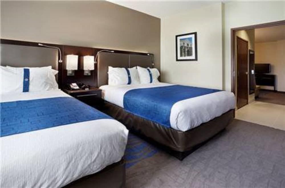 Standard Room, 2 Queen Beds, Accessible (Communications)