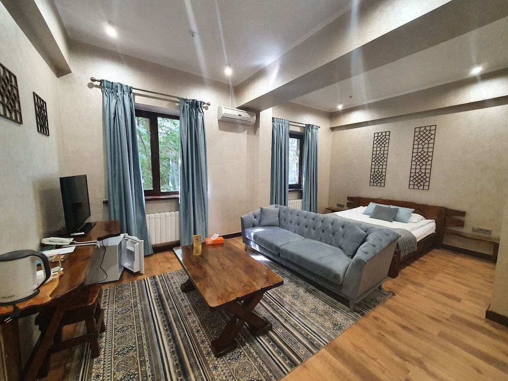 undefined Saraishyq Hotel 3