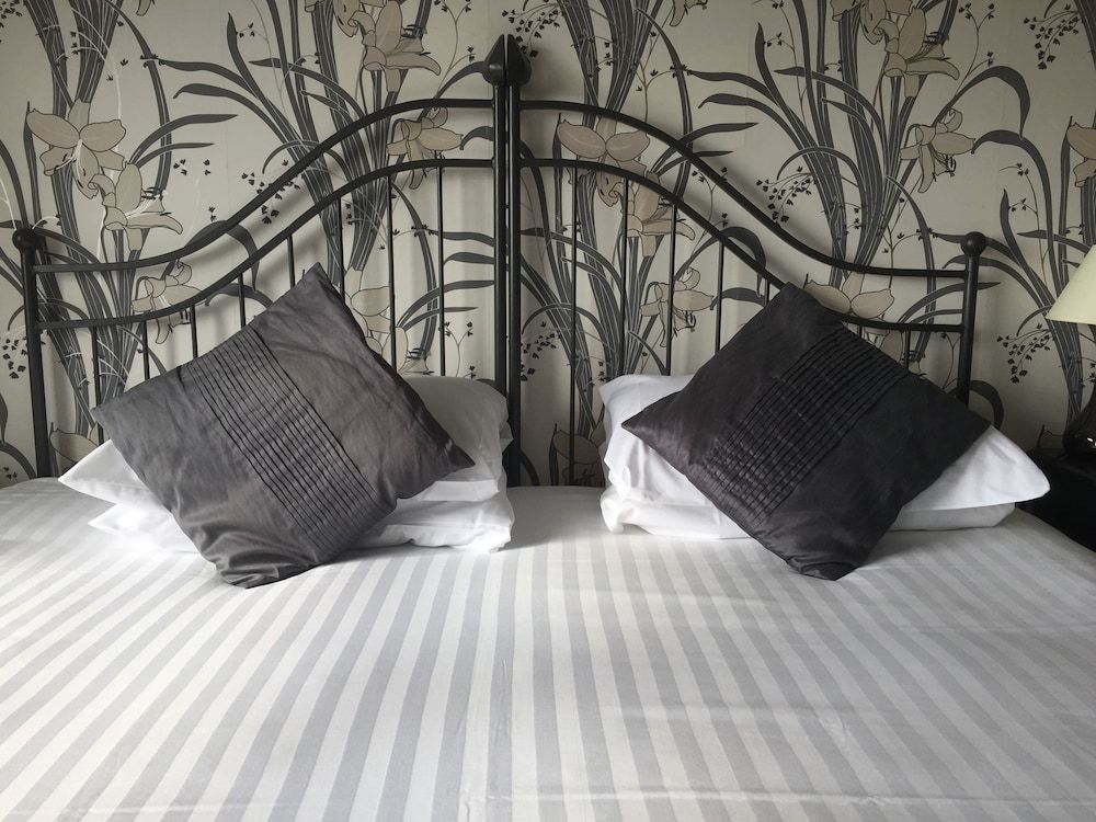 Standard Double Room (The Wotter Room)