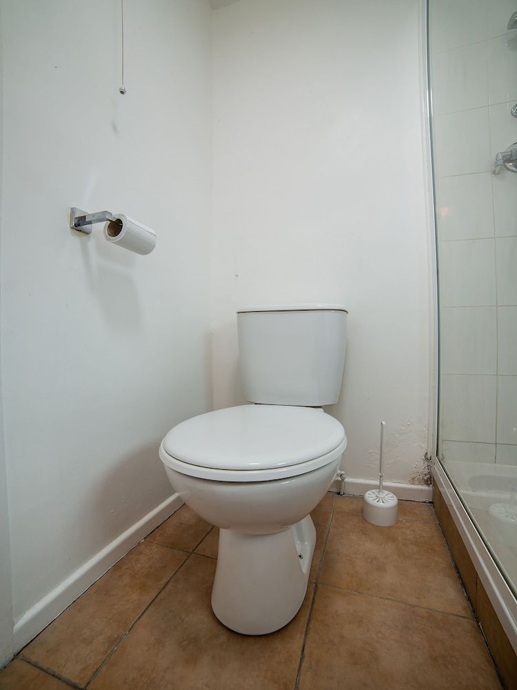 The Douglas Hotel Standard Single Room, 1 Twin Bed 4