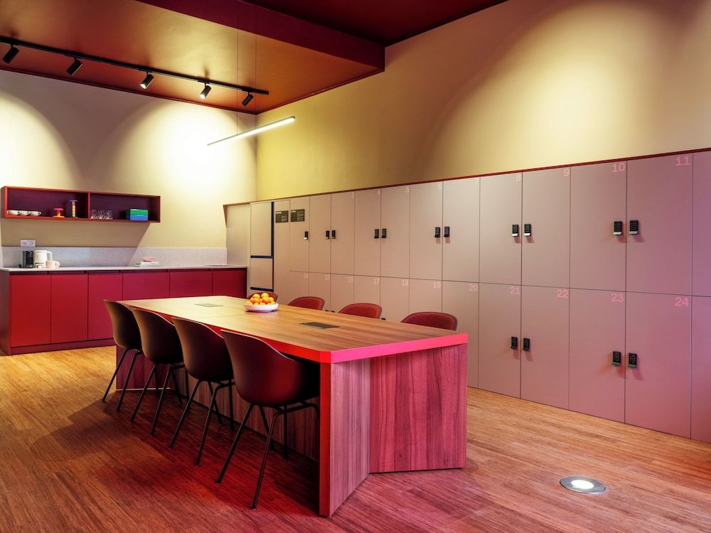 undefined Numa Berlin Weinmeister 10