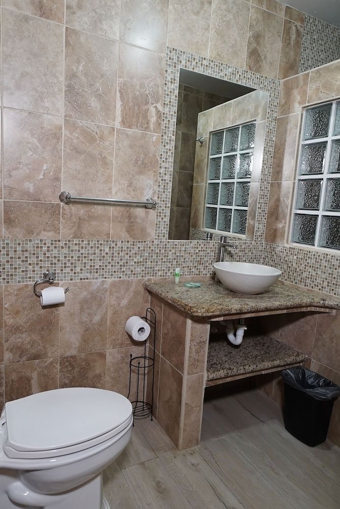 Venus Hotel Deluxe Suite 5