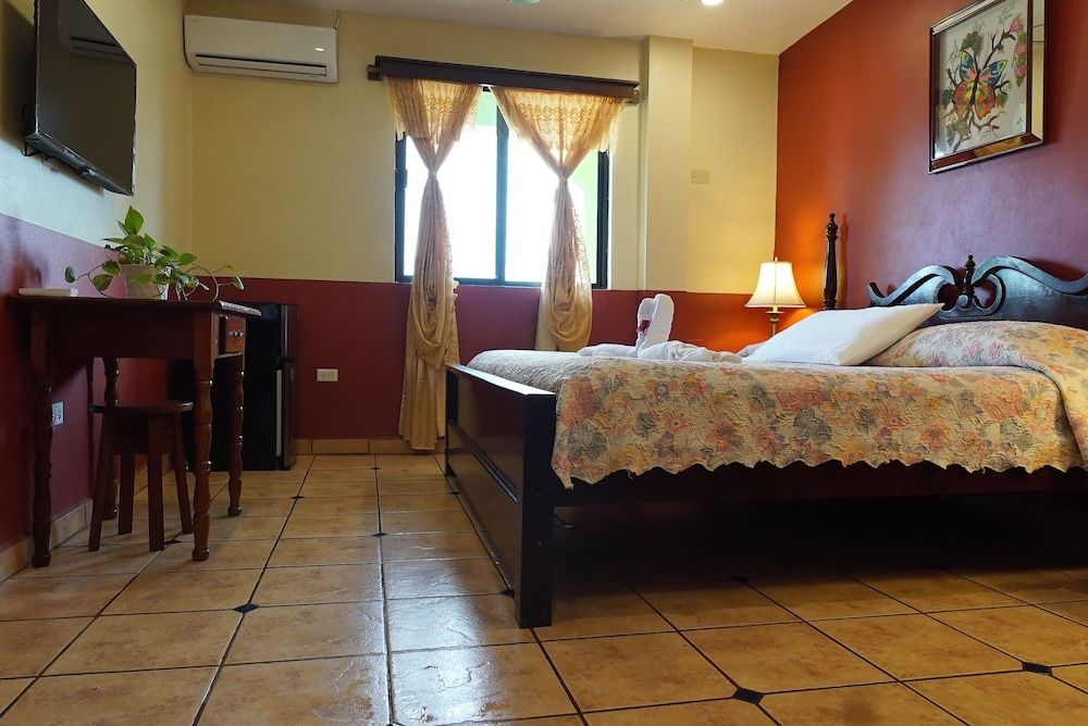 Venus Hotel Deluxe King 5