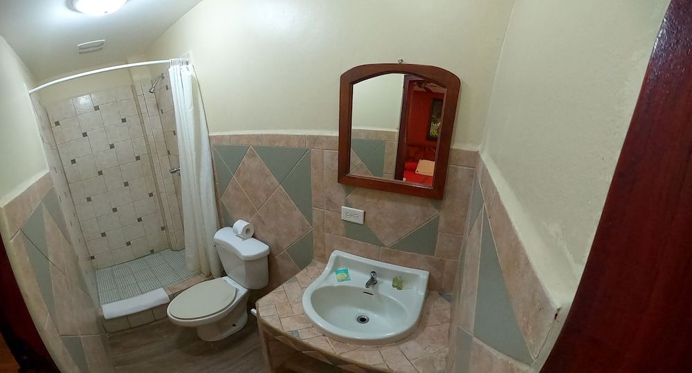 Venus Hotel Deluxe King 12