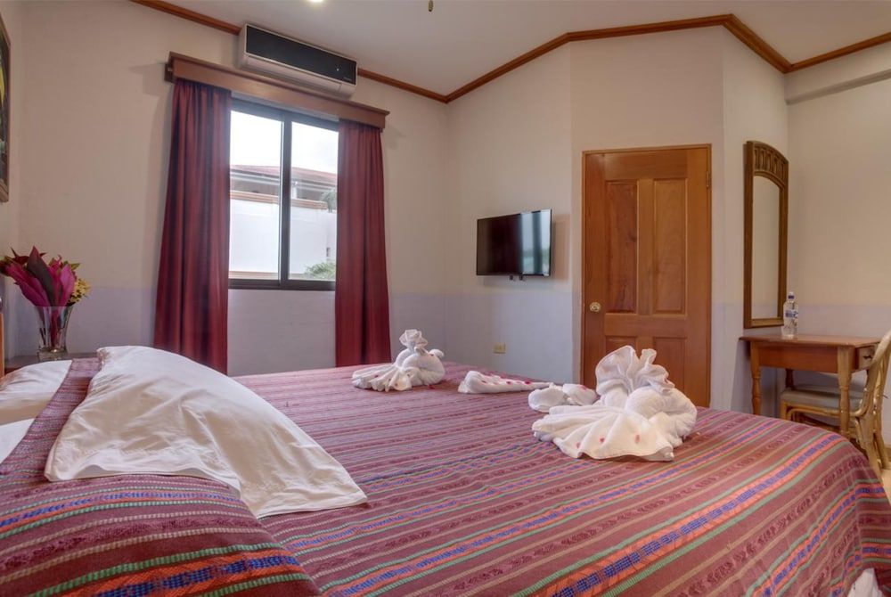 Venus Hotel Deluxe King 2