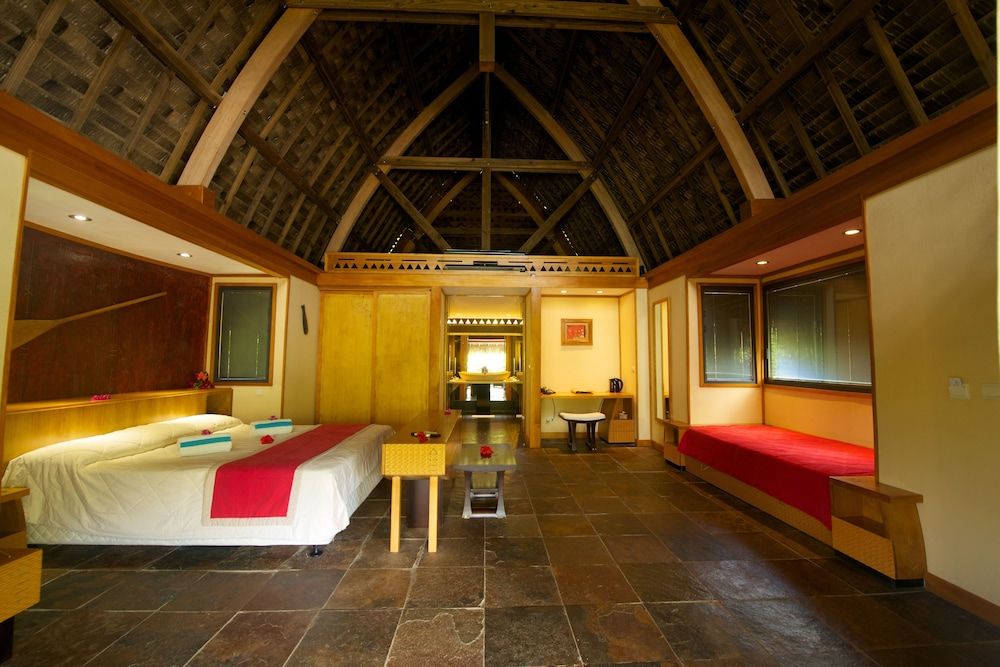 Premium Garden Pool Bungalow
