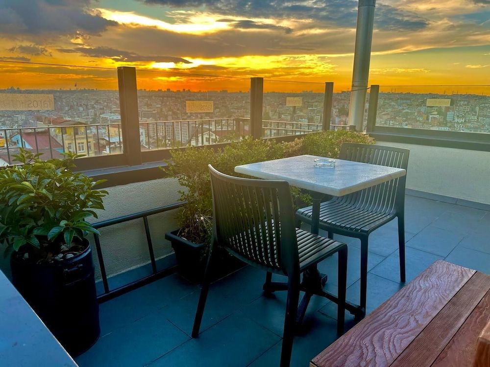 undefined Faros Hotel Taksim 4