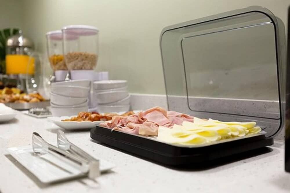 undefined Harrison Hotel South Beach 6