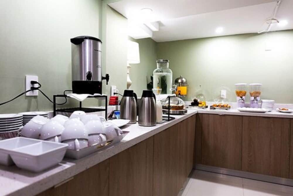 undefined Harrison Hotel South Beach 4