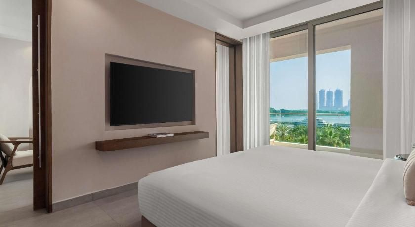 undefined Rixos The Palm Hotel & Suites 4