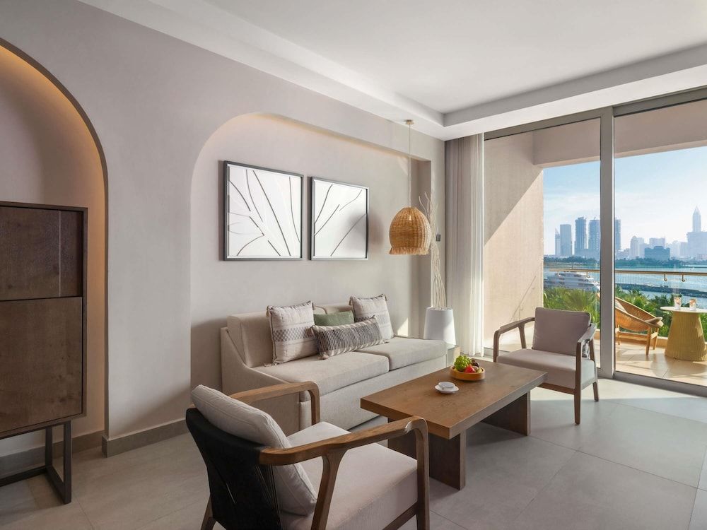 Rixos The Palm Hotel & Suites Junior Suite, 1 King Bed, Sea View 6