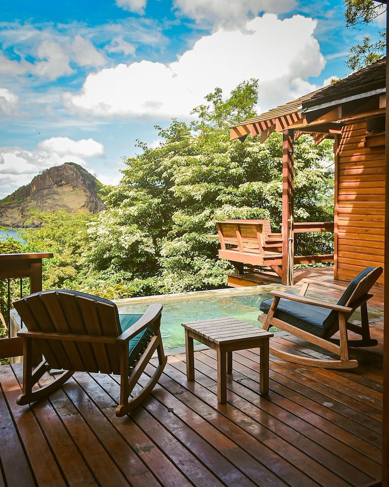 Luxury Suite, Resort View (Suite with Garden View)
