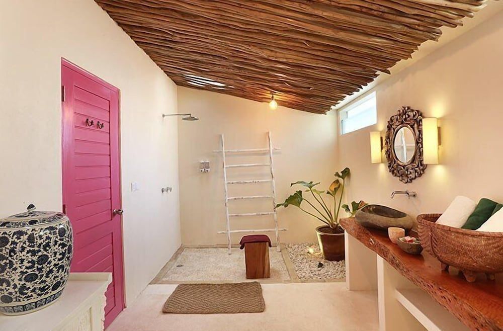 Grande Garden View - for Cool Adults Only
