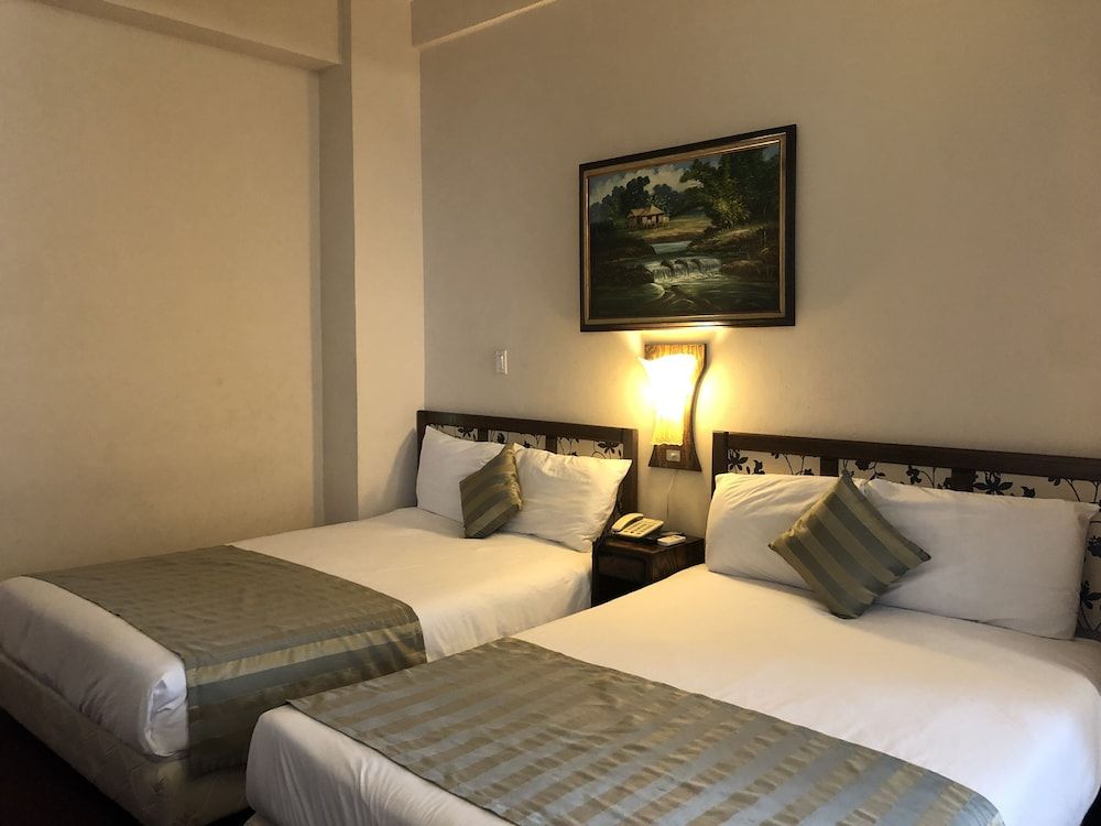 Holiday Saipan Hotel Superior Deluxe Room, 2 Queen Beds 7
