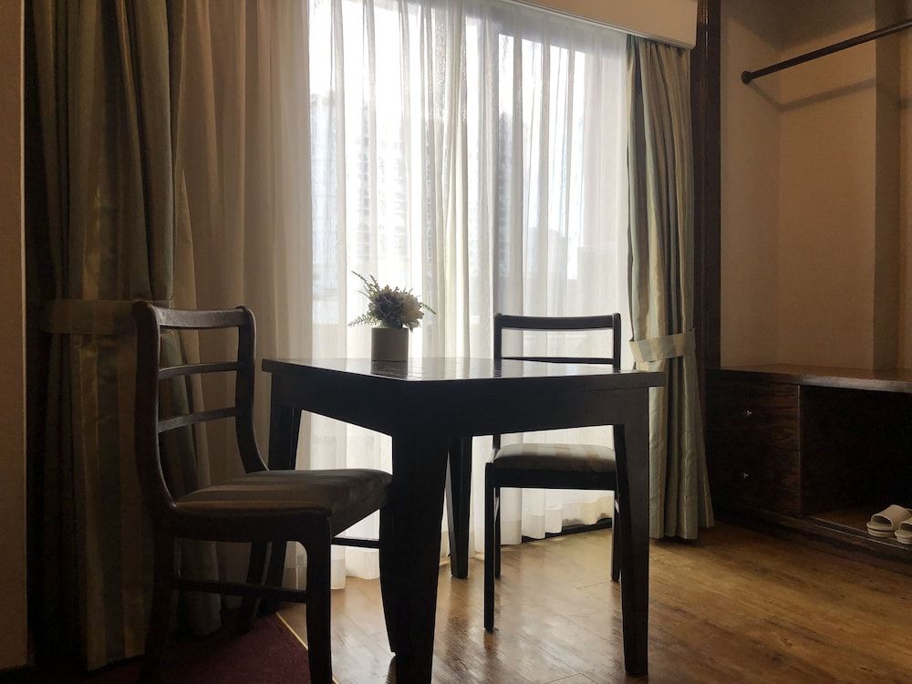 Holiday Saipan Hotel Superior Deluxe Room, 2 Queen Beds 14