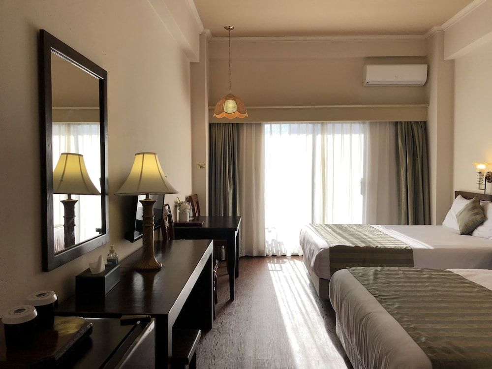 Holiday Saipan Hotel Superior Deluxe Room, 2 Queen Beds 6