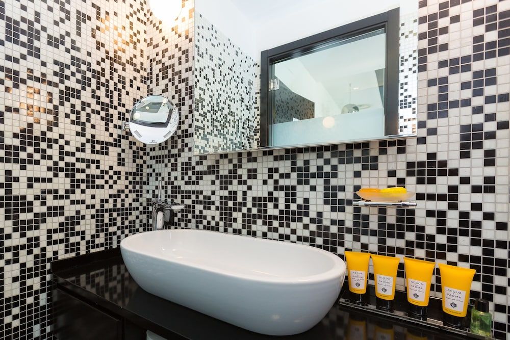 undefined JC Hotel 10